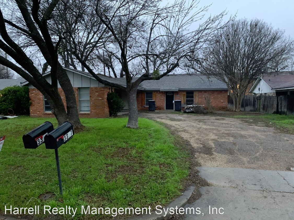 Primary Photo - 2 br, 1 bath House - 3319 Wingate