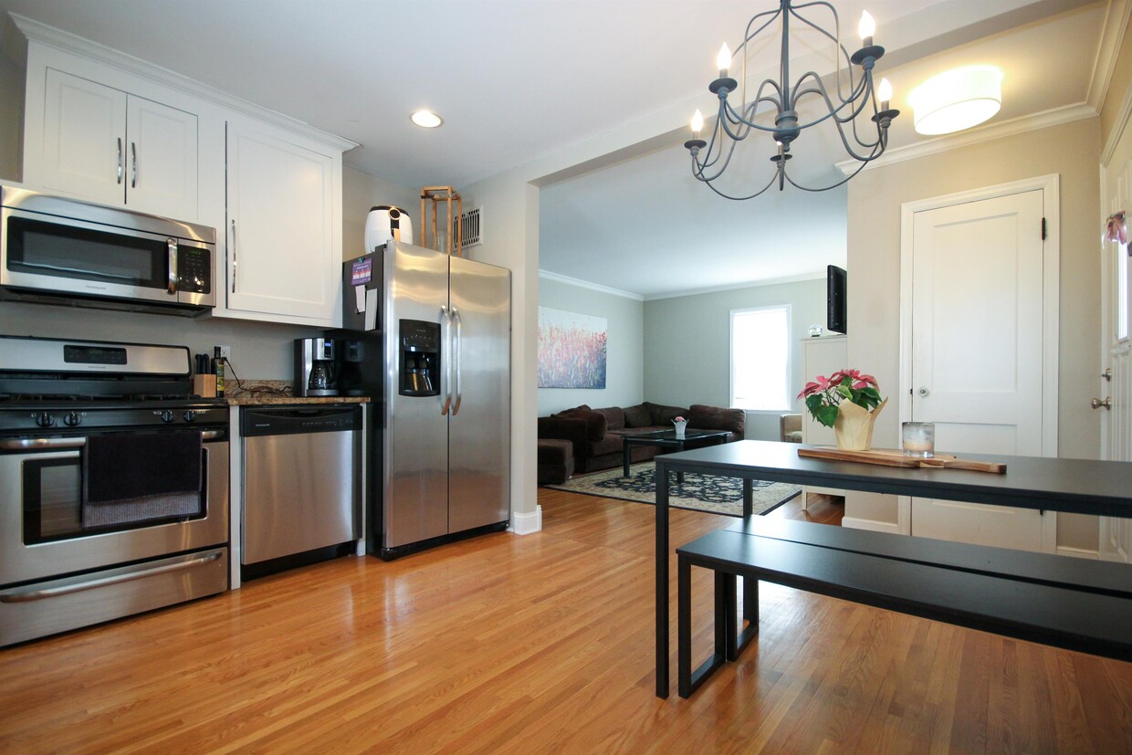 Foto principal - 5525 36th Ave S