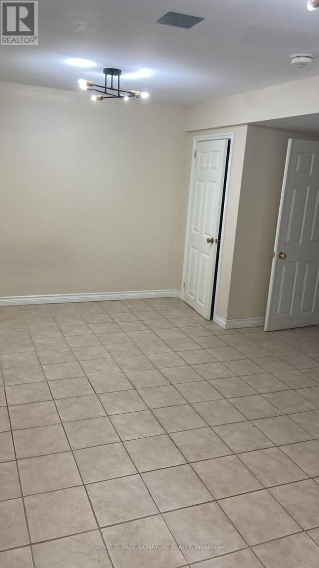 Building Photo - 276 Vansickle Rd