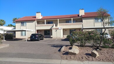 Building Photo - 16706 E Almont Dr