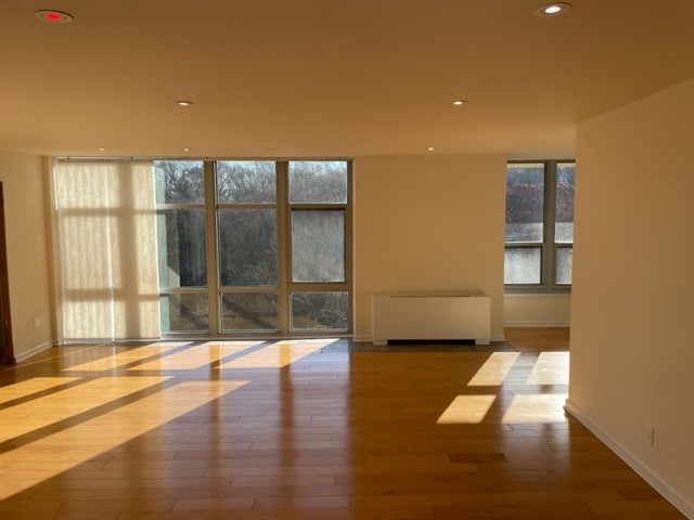 living room - 3600 Conshohocken Ave