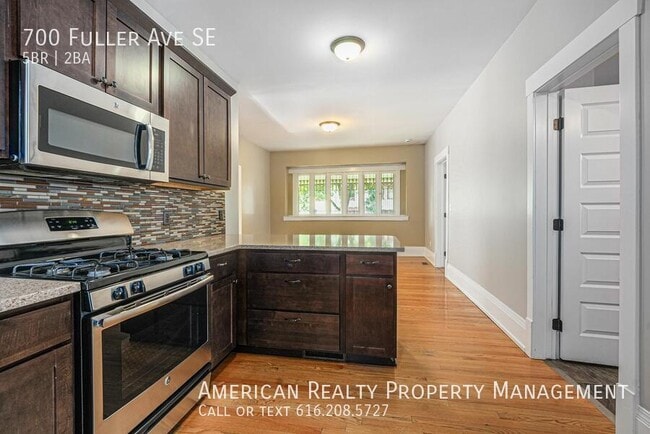 Foto del edificio - 700 Fuller Ave SE
