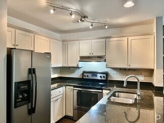 Building Photo - 3306 Selwyn Farms Ln