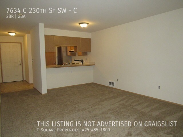 Foto del edificio - Townhouse unit 2 br. 1.5 bath with one car...