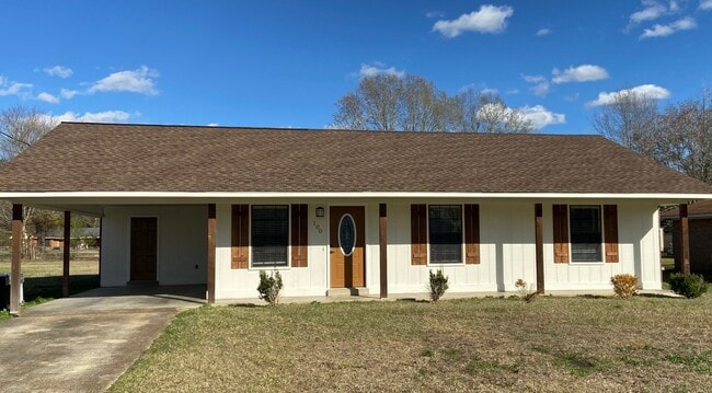 Building Photo - 100 Belle Cir