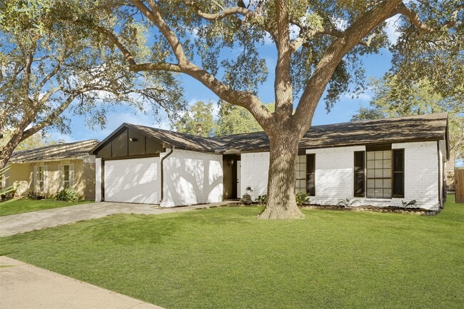 Building Photo - 4350 Kacee Dr