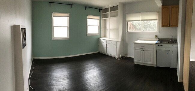 #Una vista de estudio en - 1254 14th St