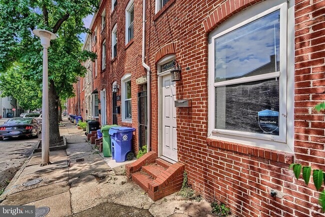 Cambridge Street - 2316 Cambridge St