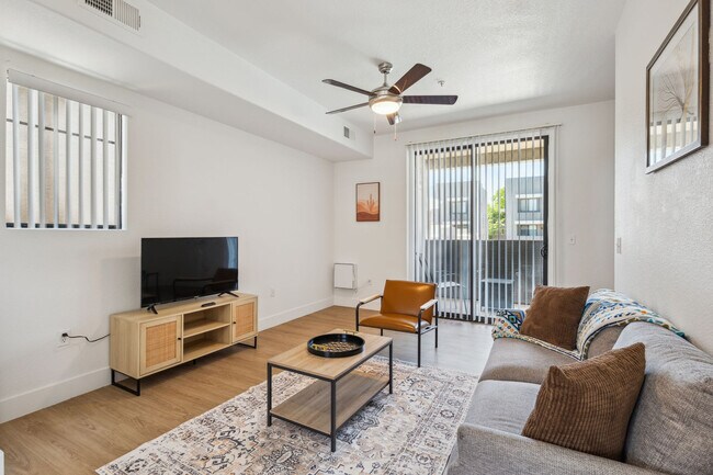Foto del edificio - 6610 N 93rd Ave