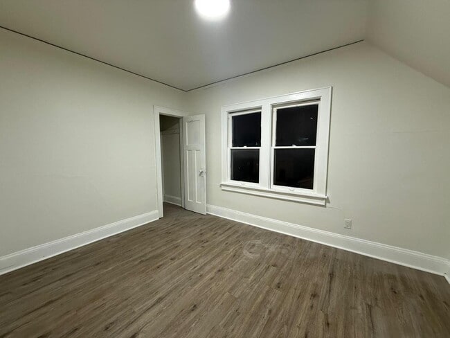 Building Photo - 2860 N 47th St