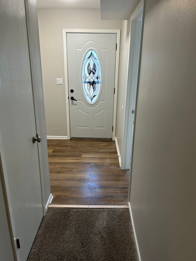 Foto del edificio - 2046 NW Hickory Ln