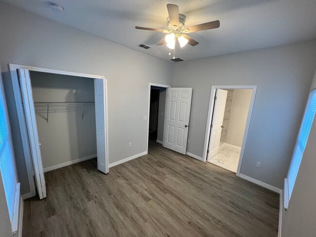 Foto del edificio - Lakeland Stella Duplex