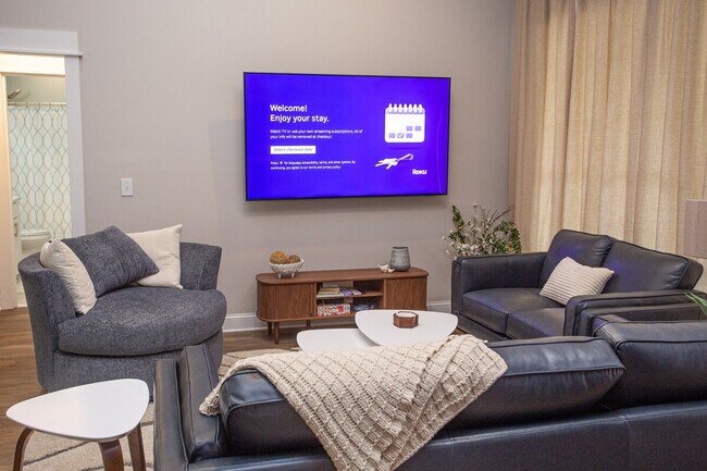 Foto del edificio - 2202 Elkridge Dr