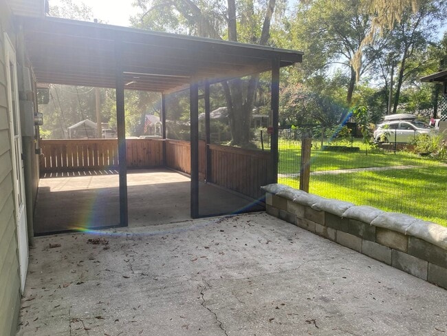 Building Photo - 3/2 Rental In NE Ocala