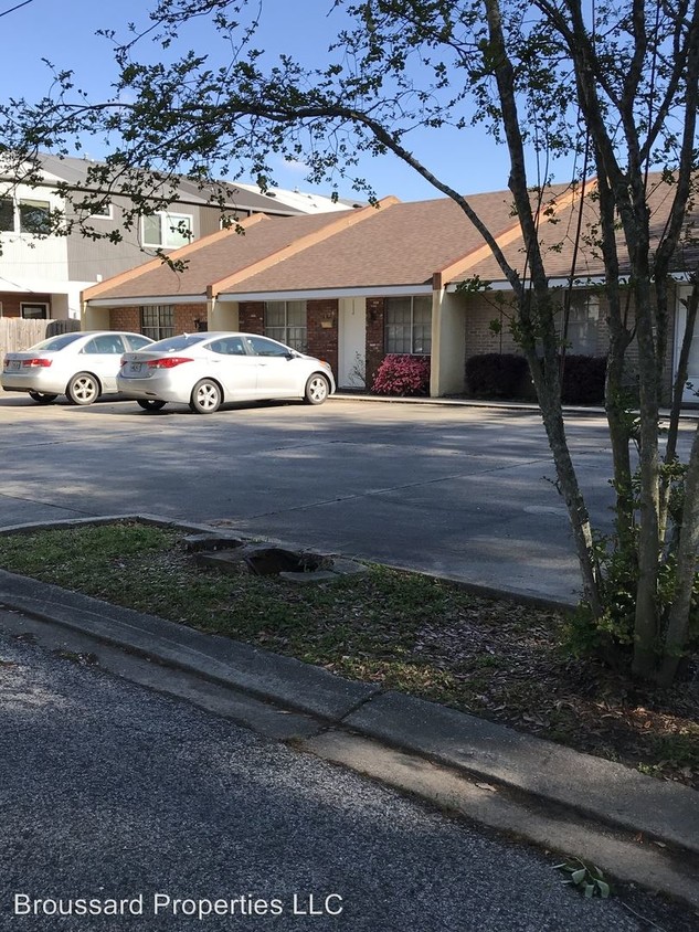 Primary Photo - 1 br, 1 bath Apartment - 117 Bayou Street
