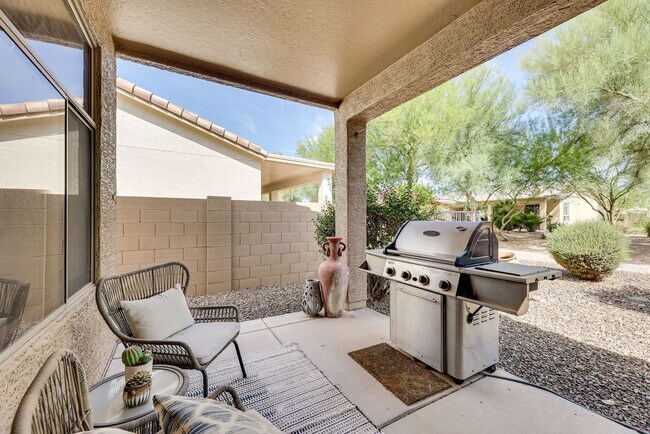 Foto del edificio - 9746 E Coopers Hawk Dr