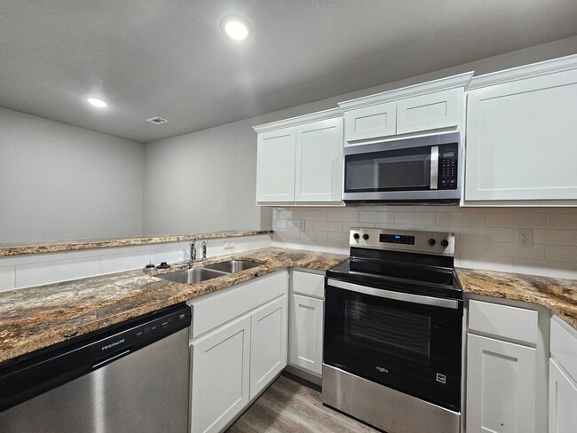 Building Photo - 230 N Mary Jo Dr