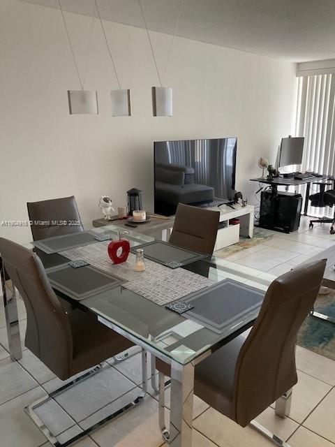 Foto del edificio - 1770 NE 191st St