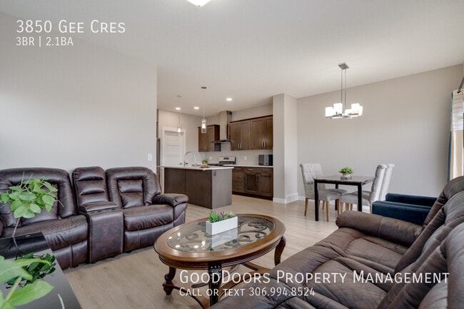 Photo du bâtiment - 3850 Gee Cres