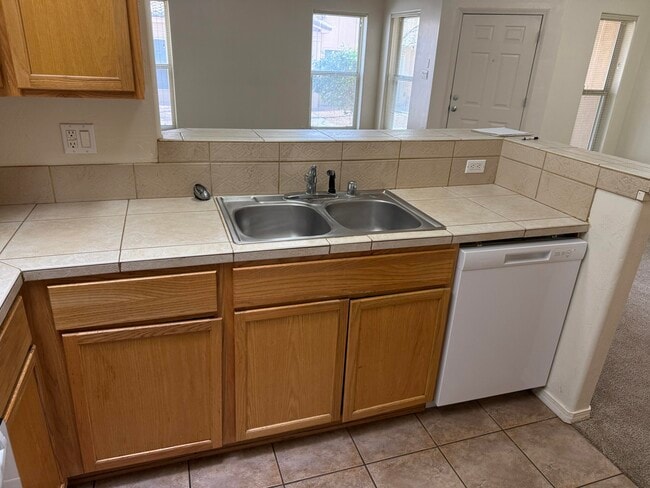 Foto del edificio - 3059 Southern Blvd SE