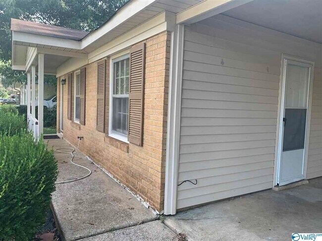 Building Photo - 4456 Millvale Dr SW