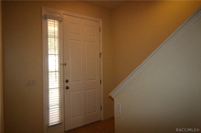 Foto del edificio - 1600 W Spring Meadow Loop