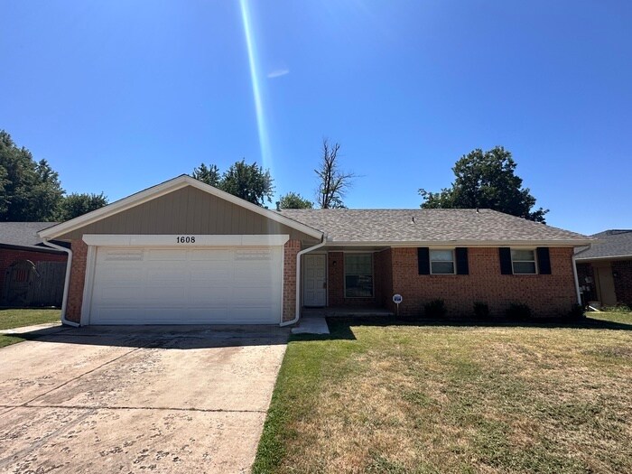 Primary Photo - 1608 High Meadows Dr. Norman, OK 73071