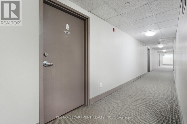 Photo du bâtiment - 149 Main St W