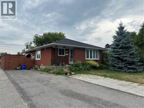 Building Photo - 24 Munch Ave