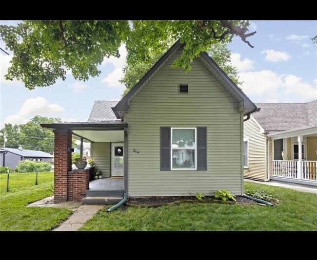 Building Photo - 2114 Barth Ave