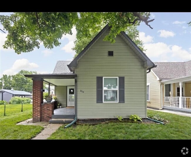 Building Photo - 2114 Barth Ave