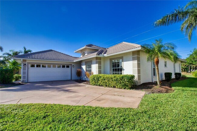 Building Photo - 156 Grand Oak Cir