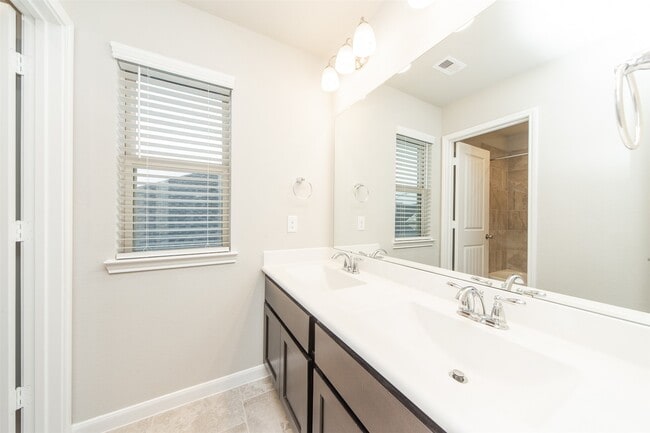 Foto del edificio - 2587 Artichoke Park Dr