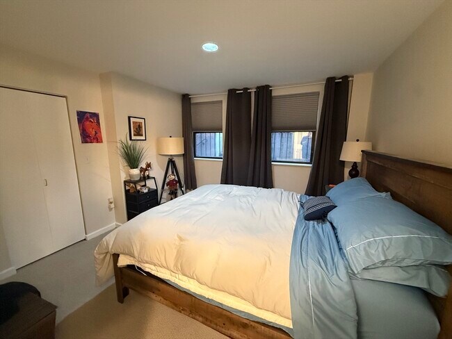 Foto del edificio - 18 E Springfield St