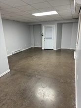 Building Photo - 305 N Jefferson St