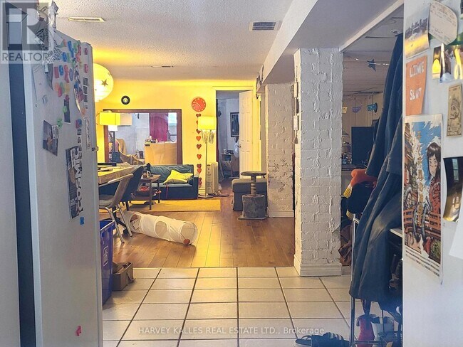 Photo du bâtiment - 600 Huron St