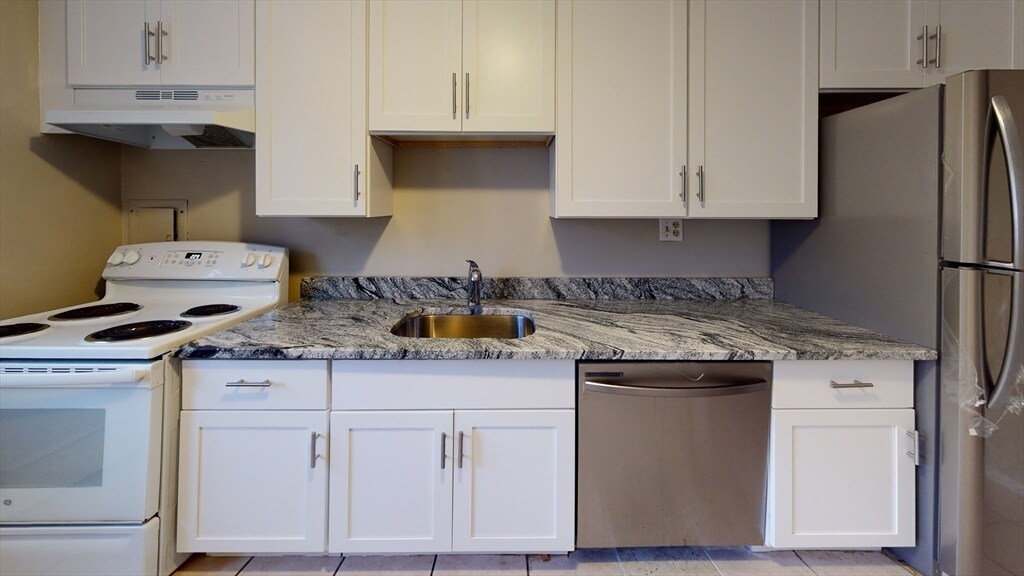 Primary Photo - 53 Colborne Rd