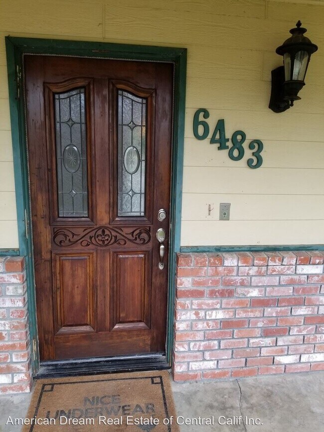 Foto del edificio - 4 br, 3 bath House - 6483 Murphy