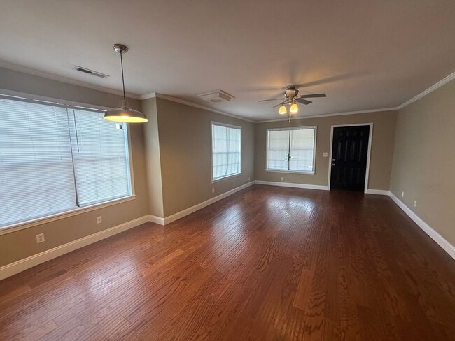 Building Photo - 108 A-B Scott Ave