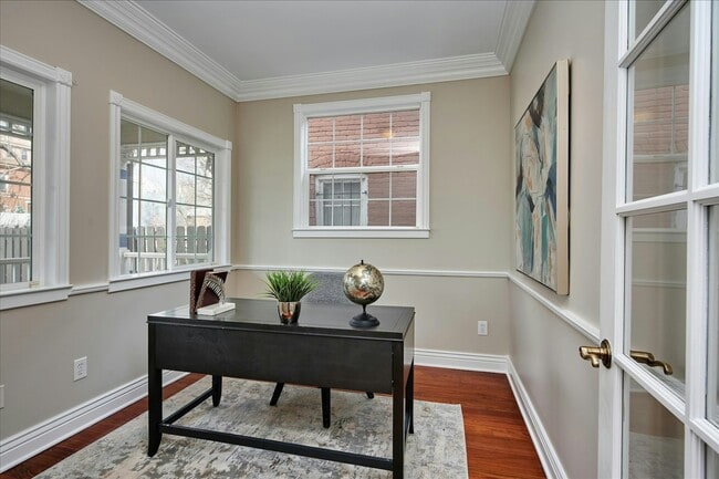 Building Photo - 3220 Vallejo St