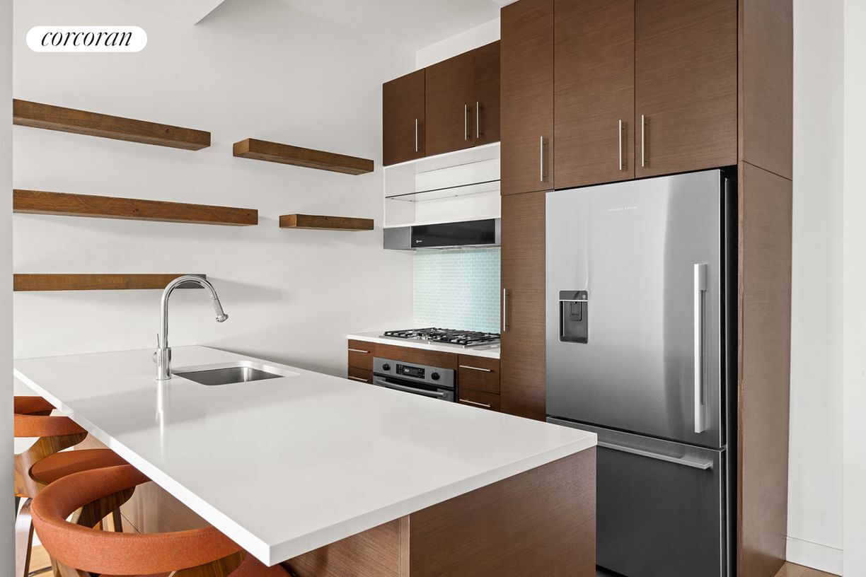 Foto principal - 96 Rockwell Pl