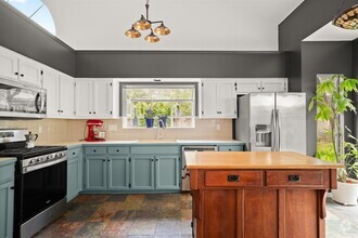 Building Photo - 3609 Latimer Dr