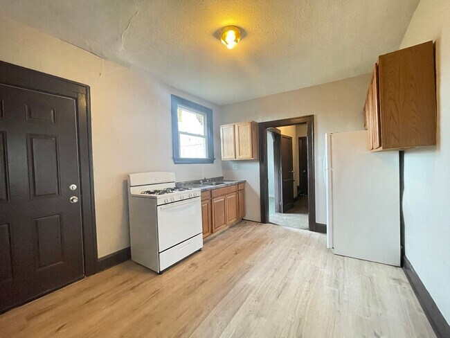 Photo - 966 Elberon Ave Apartment