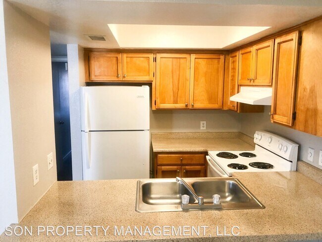 Foto del edificio - 930-944 N Benton Ave