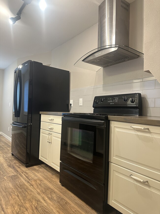 Kitchen - 707 NE Holly St