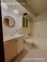 Building Photo - 438 Independence Ave N