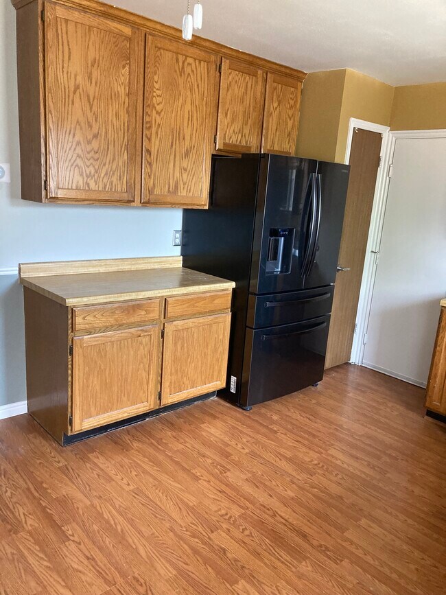 Building Photo - 5360 Cadenza Dr