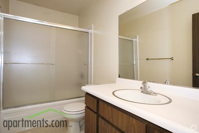 Bullard Gardens - Apartments in Fresno, CA | Apartments.com