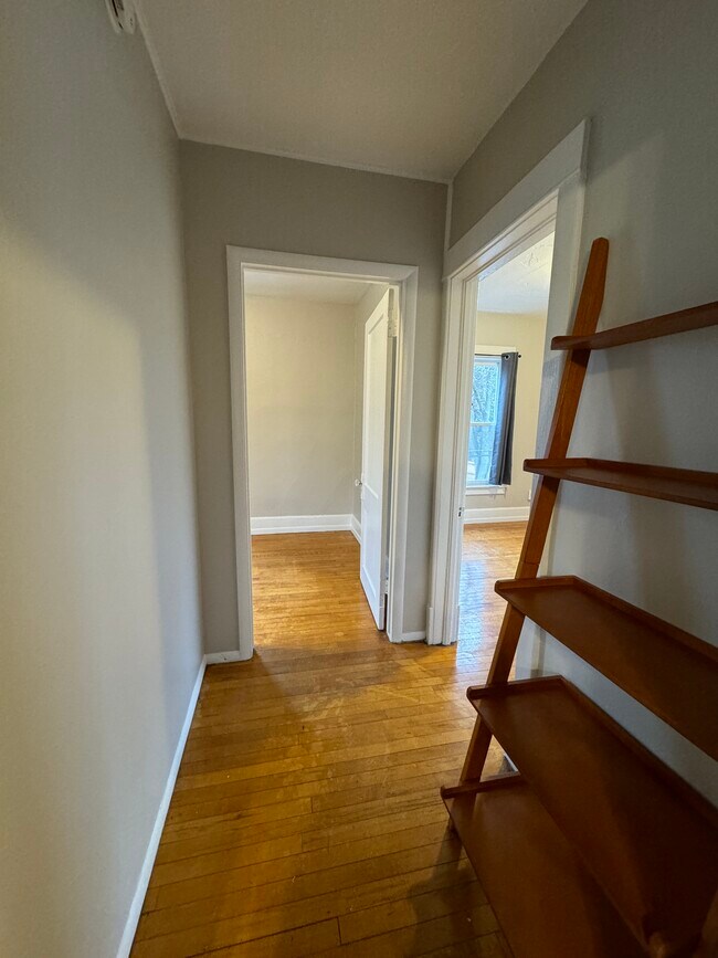 Foto del edificio - 1865 Fisher St