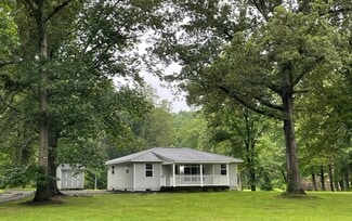 Building Photo - 5018 Holly Dr